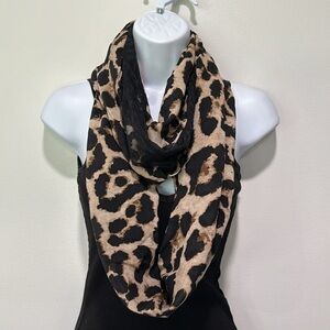 Beautiful lace & leopard scarf